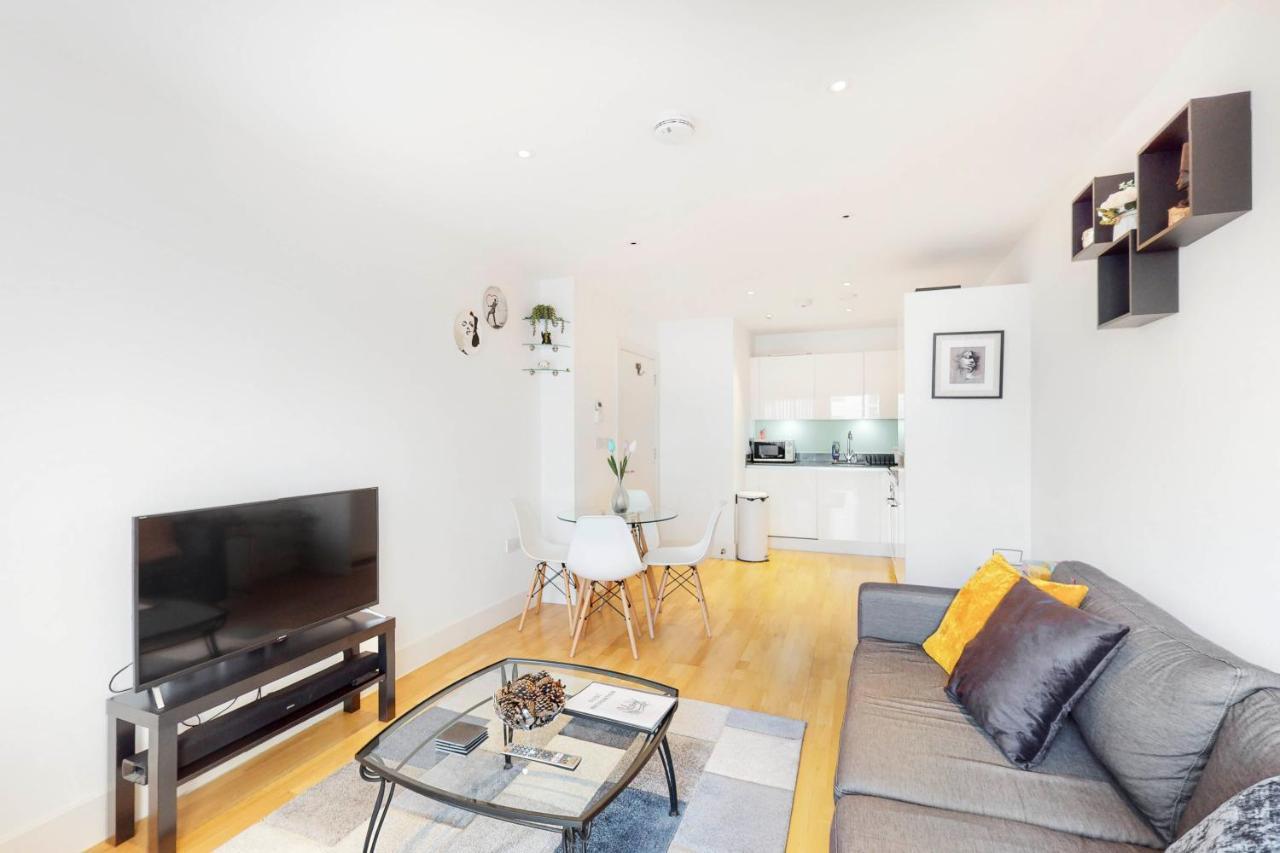 Lovely 1 Bed Apartment In Streatham Londyn Zewnętrze zdjęcie
